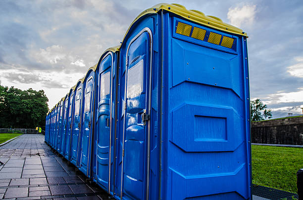 Best Portable restroom trailer rental  in Hugo, OK